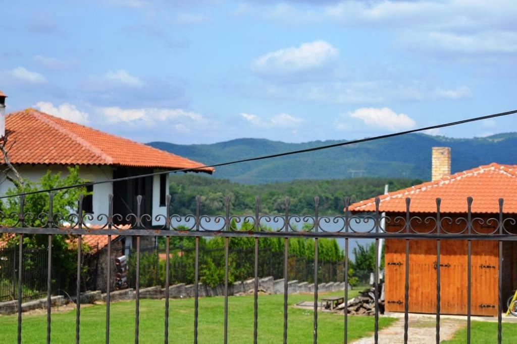 Sichanova Guest House Bruchkovtsi Exterior photo