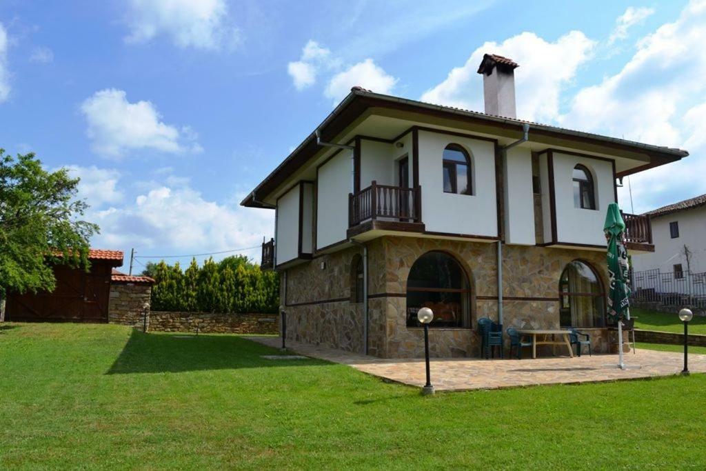 Sichanova Guest House Bruchkovtsi Exterior photo