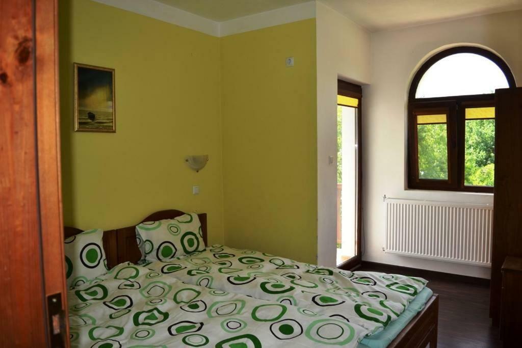 Sichanova Guest House Bruchkovtsi Exterior photo